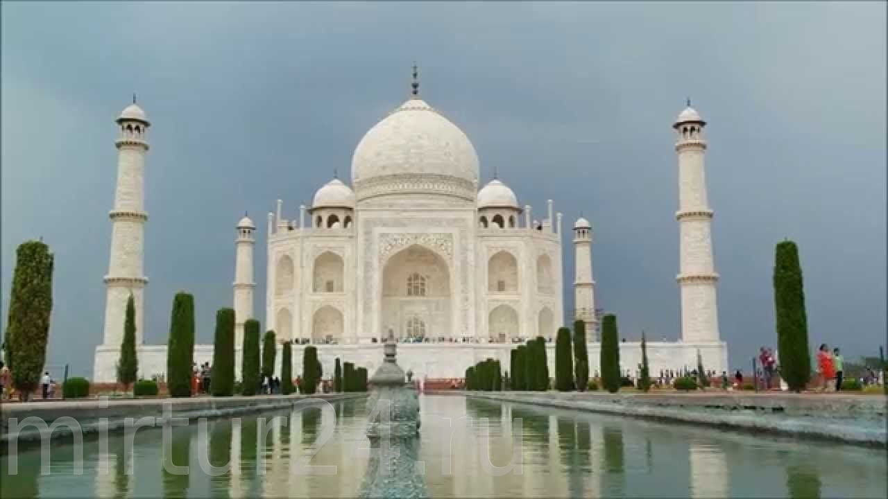 Taj_Mahal_(Agra, India)